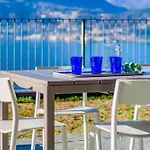The Patio Over Varenna Перледо