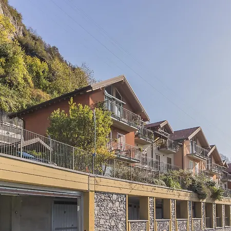 Апартаменты The Patio Over Varenna